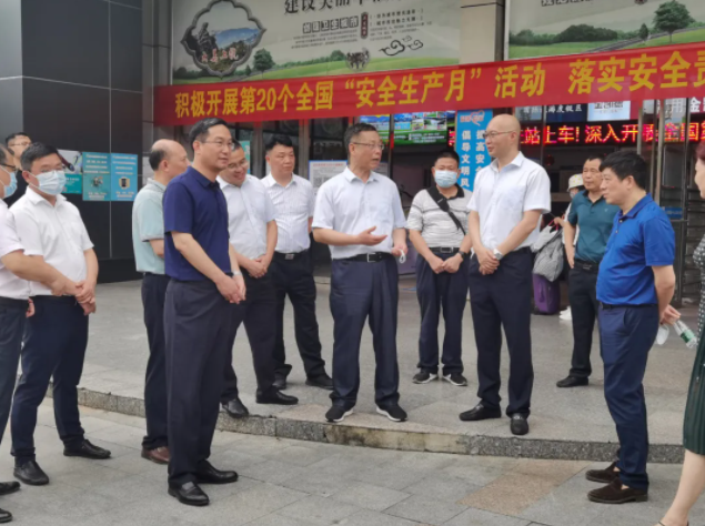 市人大常委會黨組書記、主任朱寅健一行調(diào)研上饒汽運