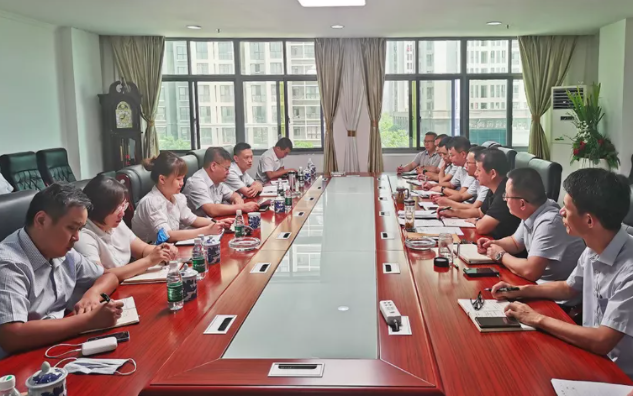 張小平一行赴吉安公交、吉安長(zhǎng)運(yùn)開(kāi)展“三公”專項(xiàng)檢查并調(diào)研單車核算