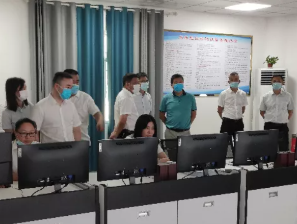 劉磊、占梁一行蒞臨貴溪長(zhǎng)運(yùn) 指導(dǎo)國(guó)慶節(jié)前安全生產(chǎn)、疫情防控、資產(chǎn)盤(pán)活等工作