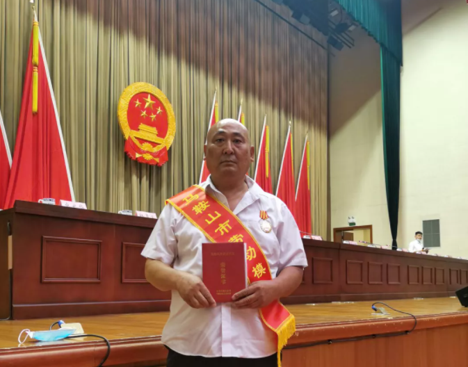 馬鞍山長客駕駛員及班組獲得市勞動模范、先進(jìn)集體榮譽(yù)