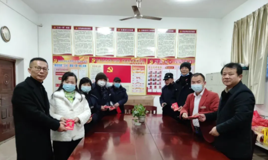 江西長(zhǎng)運(yùn)多家子公司開展慰問(wèn)困難職工活動(dòng)(二)