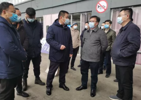 省交通運輸執(zhí)法局領導督查徐坊客運站安全生產(chǎn)和疫情防控工作
