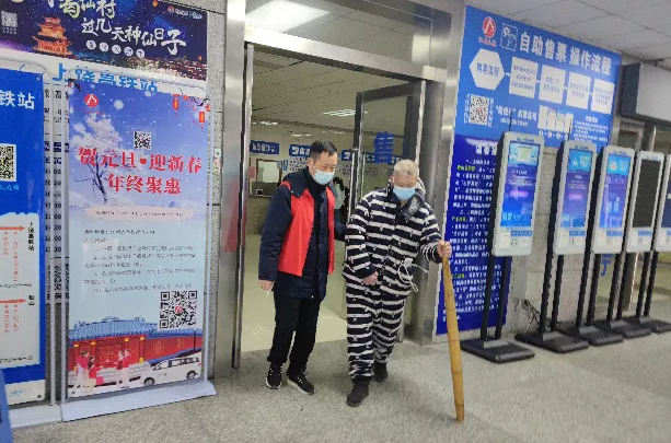 上饒汽運(yùn)    ：“不著急，慢慢走”