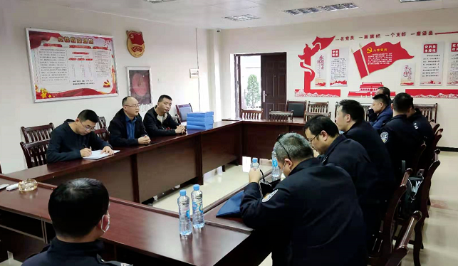 長(zhǎng)運(yùn)出租  西湖區(qū)專(zhuān)委會(huì)督導(dǎo)長(zhǎng)運(yùn)出租“兩會(huì)”期間安全維穩(wěn)工作