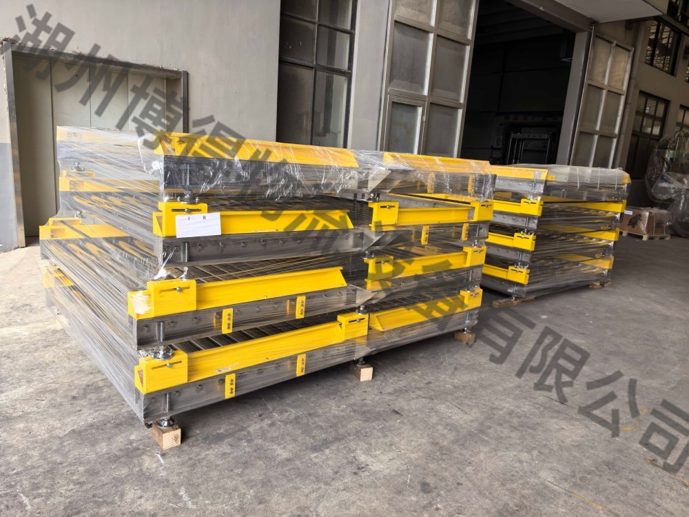 滾筒輸送機(jī)2